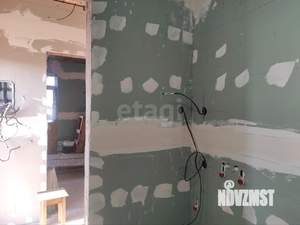 Дом 112м², 2-этажный, участок 4 сот.  