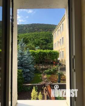 Дом 1000м², 2-этажный, участок 30 сот.  