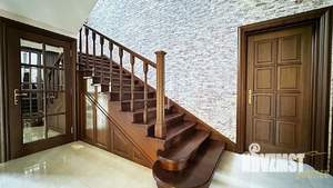 Дом 260м², 2-этажный, участок 13 сот.  