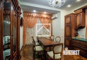 Дом 266м², 3-этажный, участок 20 сот.  