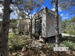 Дом 180м&sup2;, 1-этажный, участок 5 сот.  