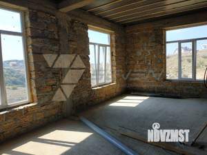 Дом 165м², 2-этажный, участок 6 сот.  