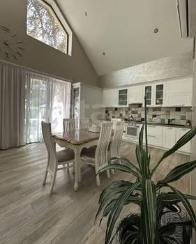 Дом 148м², 2-этажный, участок 6 сот.  