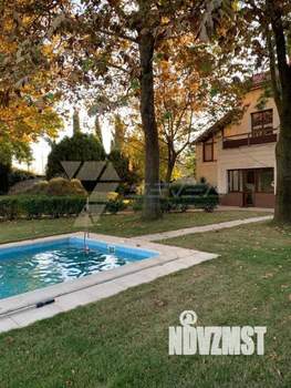 Дом 260м², 3-этажный, участок 20 сот.  