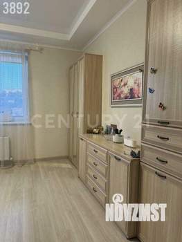 Дом 200м², 2-этажный, участок 6 сот.  