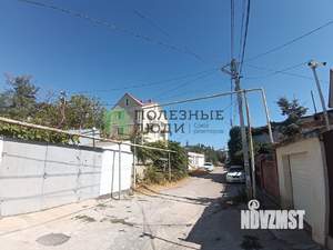 Дом 292м&sup2;, 3-этажный, участок 4 сот.  