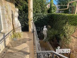 Дом 409м&sup2;, 4-этажный, участок 10 сот.  