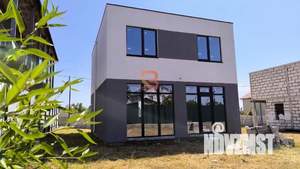 Дом 130м², 2-этажный, участок 4 сот.  