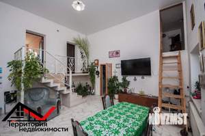 Дом 240м², 3-этажный, участок 5 сот.  