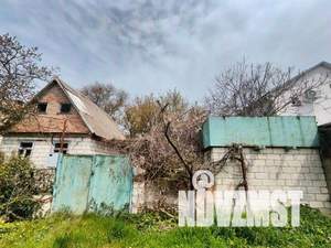 Дом 43м&sup2;, 2-этажный, участок 4 сот.  