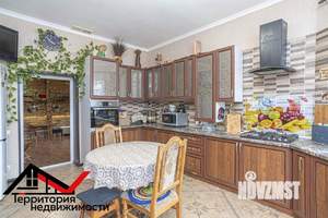 Дом 290м², 3-этажный, участок 5 сот.  