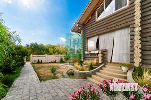 Дом 166м&sup2;, 2-этажный, участок 10 сот.  