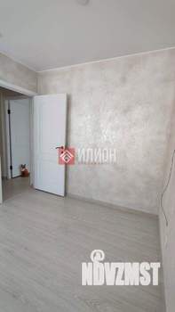 Дом 160м&sup2;, 2-этажный, участок 4 сот.  