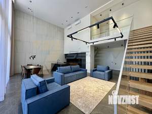 Дом 200м&sup2;, 2-этажный, участок 5 сот.  