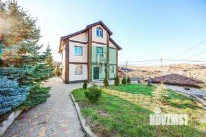 Дом 245м², 2-этажный, участок 10 сот.  