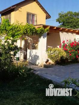 Дом 40м², 2-этажный, участок 4 сот.  