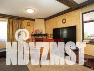 Дом 200м², 2-этажный, участок 11 сот.  