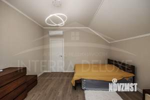 Дом 284м², 3-этажный, участок 5 сот.  