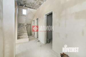 Дом 271м&sup2;, 3-этажный, участок 4 сот.  