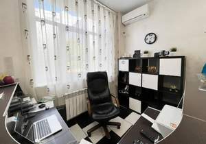 Дом 430м², 3-этажный, участок 4 сот.  