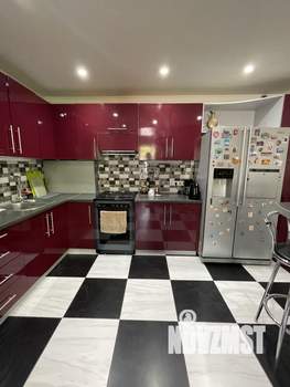 Дом 136м², 2-этажный, участок 6 сот.  