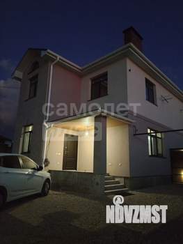 Дом 220м&sup2;, 2-этажный, участок 9 сот.  