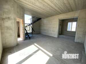 Дом 180м², 2-этажный, участок 4 сот.  