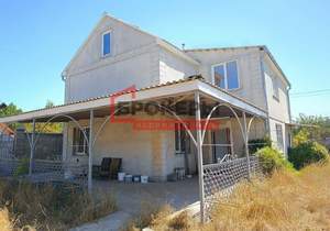 Дача 200м&sup2;, 2-этажный, участок 8 сот.  