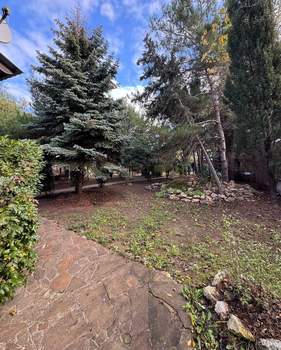 Дом 250м², 2-этажный, участок 6 сот.  