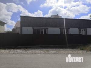 Дом 263м², 1-этажный, участок 6 сот.  