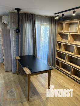 Дом 210м², 3-этажный, участок 6 сот.  