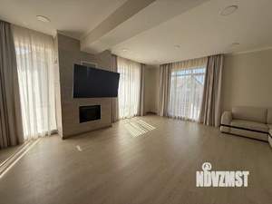 Дом 284м², 3-этажный, участок 5 сот.  