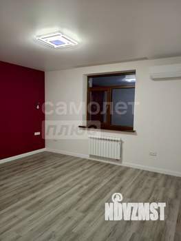 Дом 220м&sup2;, 2-этажный, участок 9 сот.  