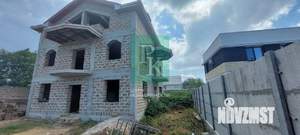 Дом 270м&sup2;, 3-этажный, участок 4 сот.  