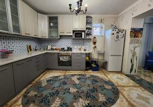 Дом 205м², 2-этажный, участок 7 сот.  