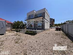 Дом 198м&sup2;, 2-этажный, участок 4 сот.  