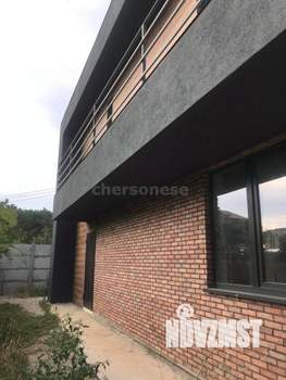 Коттедж 200м&sup2;, 2-этажный, участок 4 сот.  