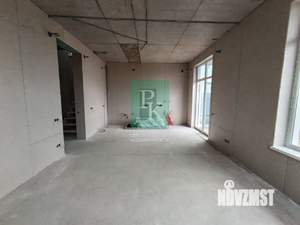 Дом 140м&sup2;, 2-этажный, участок 4 сот.  