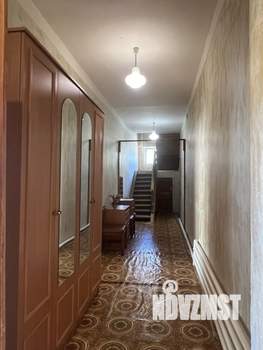 Дом 203м&sup2;, 2-этажный, участок 10 сот.  