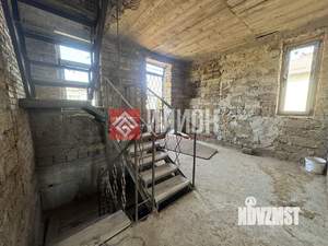 Дом 295м&sup2;, 3-этажный, участок 6 сот.  