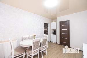 Дом 87м&sup2;, 2-этажный, участок 4 сот.  