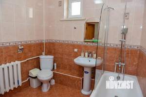 Дом 136м², 2-этажный, участок 8 сот.  