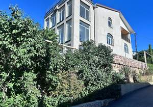 Дом 409м², 4-этажный, участок 10 сот.  