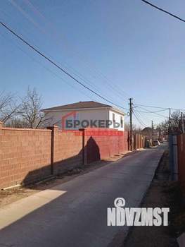 Дом 239м&sup2;, 2-этажный, участок 4 сот.  