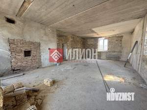 Дом 295м&sup2;, 3-этажный, участок 6 сот.  