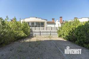 Дом 110м², 3-этажный, участок 1 сот.  