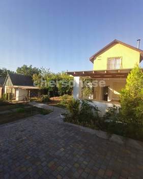 Дом 40м², 2-этажный, участок 4 сот.  