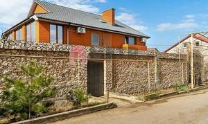 Дом 255м&sup2;, 2-этажный, участок 8 сот.  