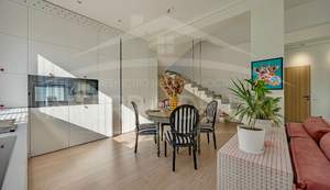 Дом 200м², 2-этажный, участок 6 сот.  