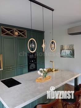 Дом 250м², 2-этажный, участок 6 сот.  